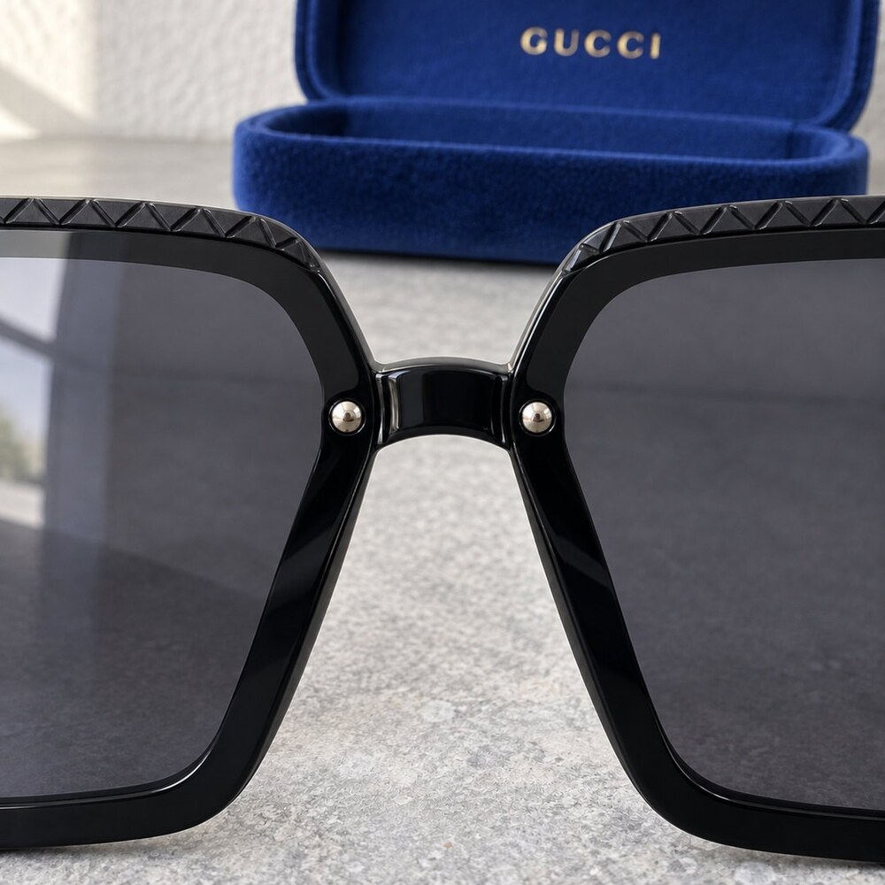 Gucci Black Square Bee Sunglasses - Picture 5 of 6